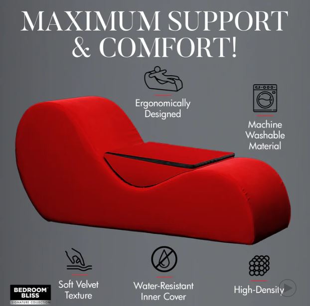 Bb Love Couch